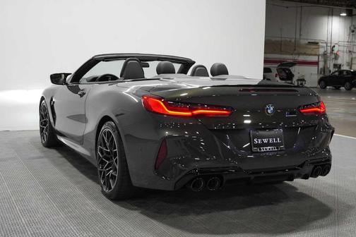 2025 BMW M8 Competition
