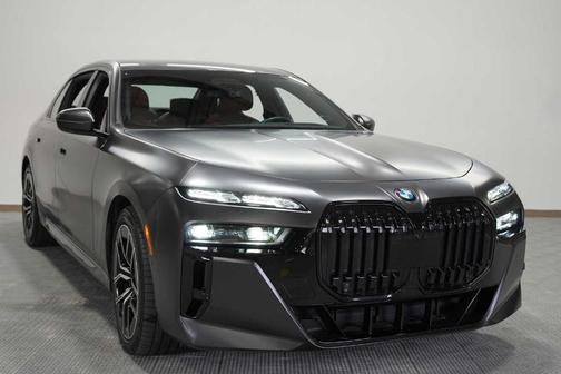 2023 BMW 760 760i xDrive