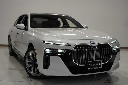 2023 BMW 760 760i xDrive