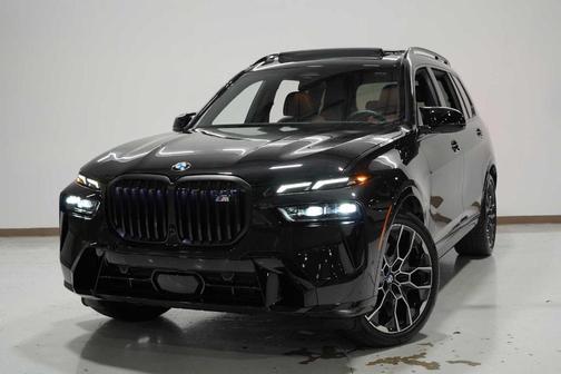 2025 BMW X7 M60i