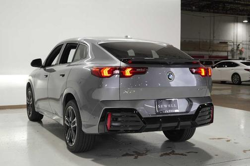 2025 BMW X2 xDrive28i