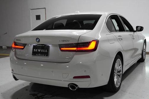 2024 BMW 330 i