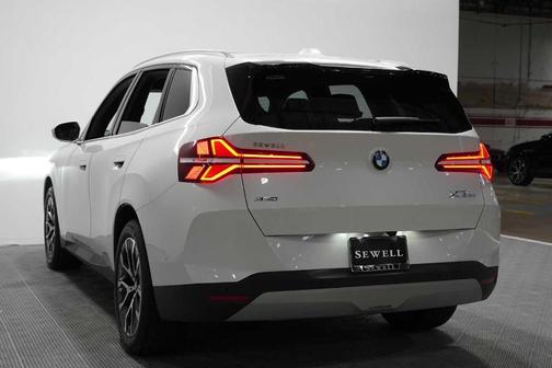 Mineral White Metallic 2025 BMW X3 30 xDrive