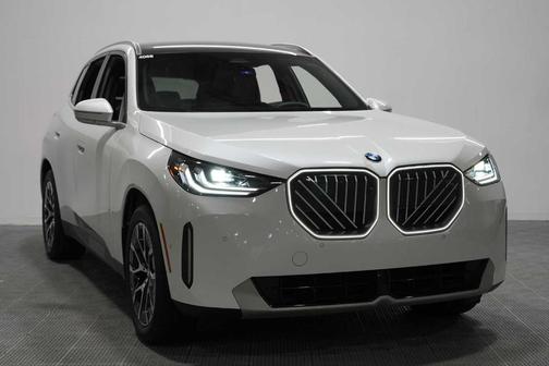 Mineral White Metallic 2025 BMW X3 30 xDrive