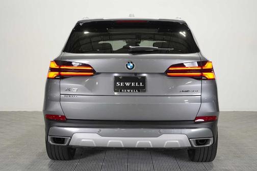 Gray Metallic 2026 BMW X5 xDrive40i