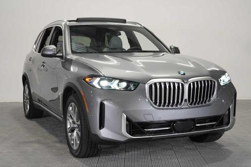 Gray Metallic 2026 BMW X5 xDrive40i