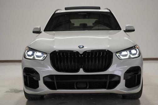 2023 BMW X5 M50i