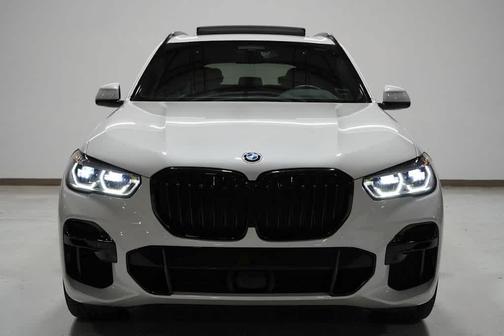 2023 BMW X5 M50i