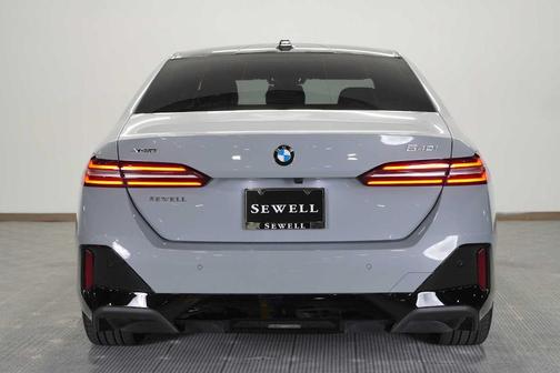 2024 BMW 540 i xDrive