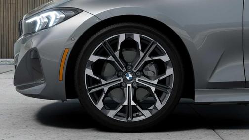 2025 BMW 330 i xDrive