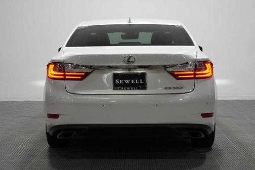 Eminent White Pearl 2018 Lexus ES 350 Base