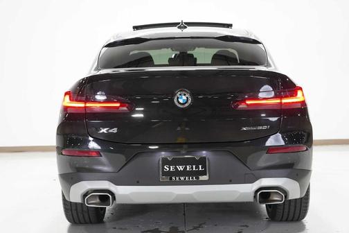2024 BMW X4 xDrive30i