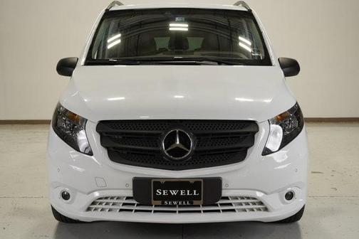 2017 Mercedes-Benz Metris Base