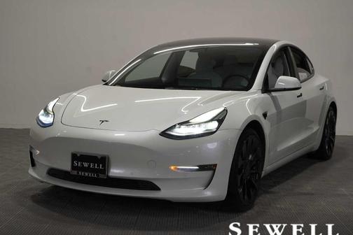 Pearl White Multi 2022 Tesla Model 3 Performance