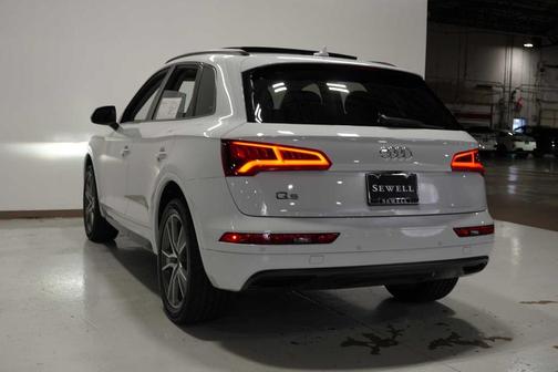 2019 Audi Q5 2.0T Premium Plus