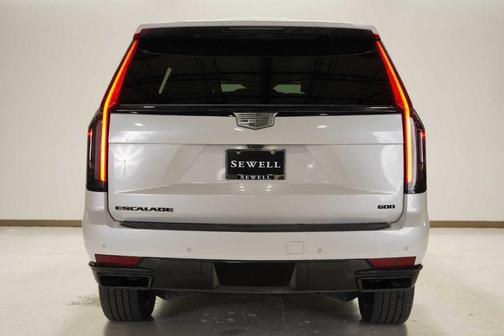 2022 Cadillac Escalade Sport