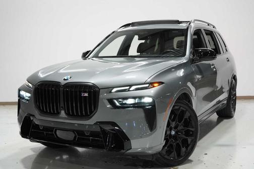 2024 BMW X7 M60i