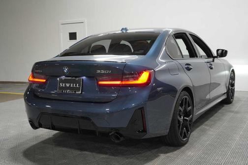 2025 BMW 330 i