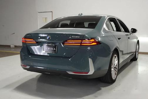 2025 BMW 530 i