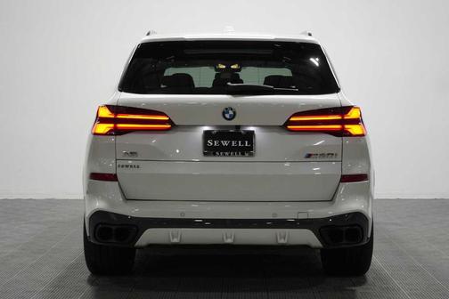 Mineral White Metallic 2025 BMW X5 M60i
