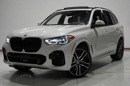 2022 BMW X5 M50i