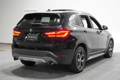 Black Sapphire Metallic 2019 BMW X1 sDrive28i