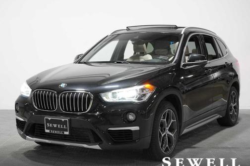Black Sapphire Metallic 2019 BMW X1 sDrive28i
