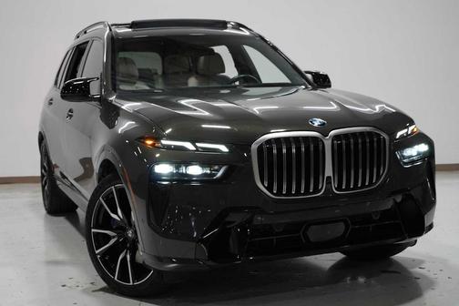 2024 BMW X7 M60i