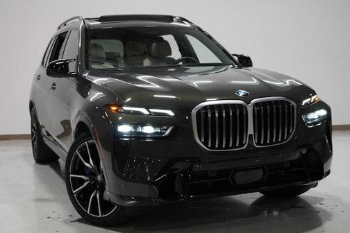2024 BMW X7 M60i