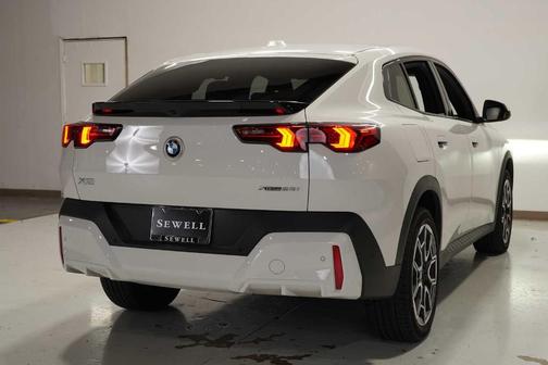 2025 BMW X2 xDrive28i