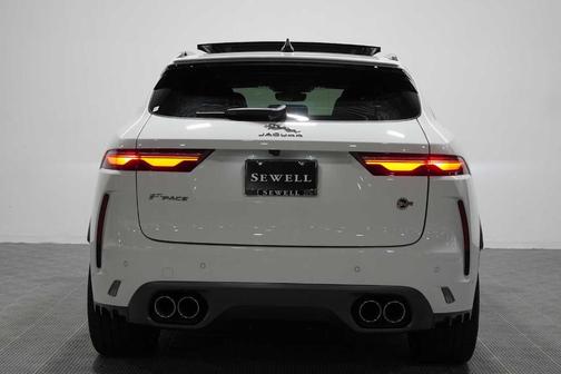 Fuji White 2022 Jaguar F-PACE SVR