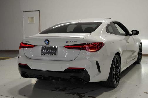 2025 BMW M440 i