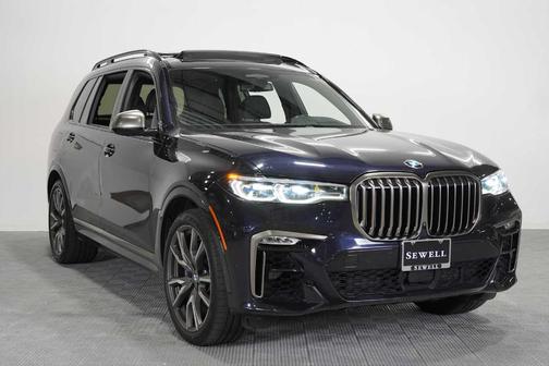 Carbon Black Metallic 2022 BMW X7 M50i