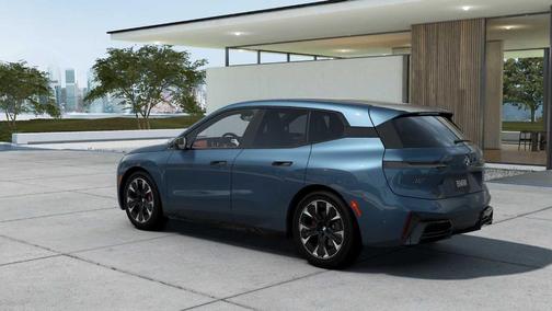 2026 BMW iX M70