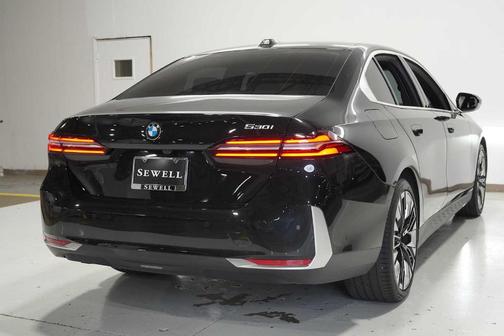 2024 BMW 530 i