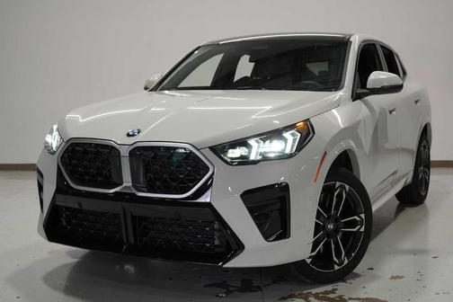 2025 BMW X2 xDrive28i