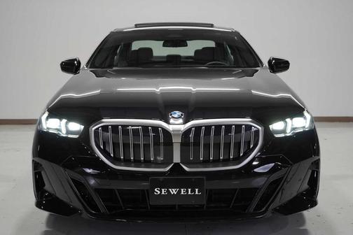 2025 BMW 540 i xDrive