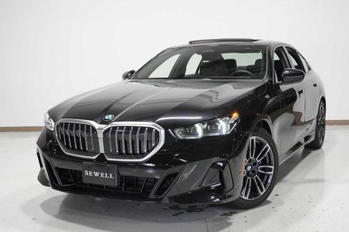 2025 BMW 540 i xDrive
