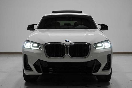 2025 BMW X4 M40i