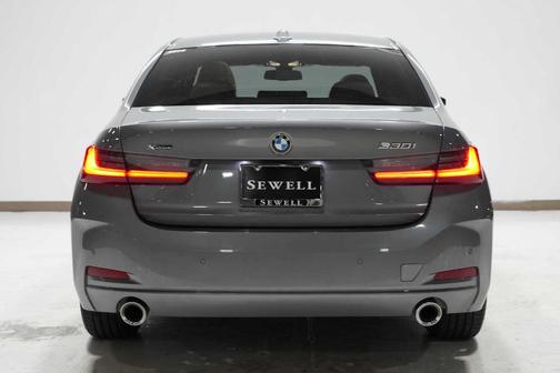 2025 BMW 330 i xDrive