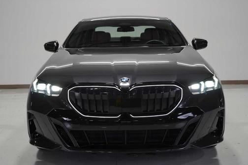 2024 BMW 530 i