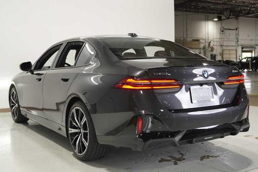 2024 BMW 530 i