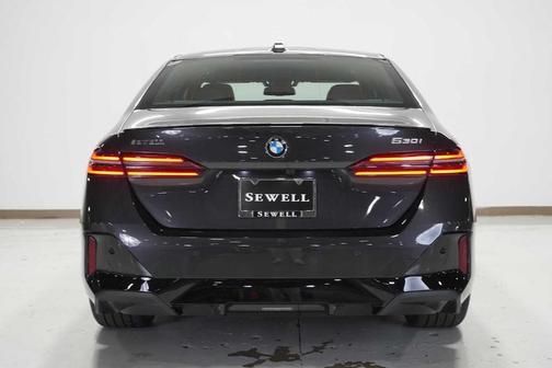 2024 BMW 530 i