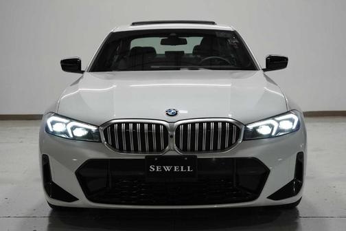 2025 BMW 330 i xDrive