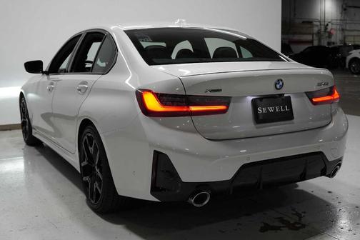 2025 BMW 330 i xDrive