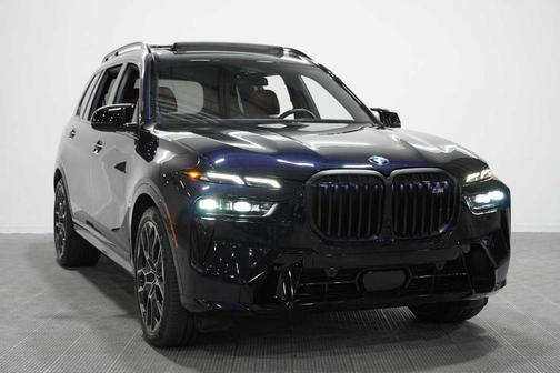 Carbon Black Metallic 2024 BMW X7 M60i