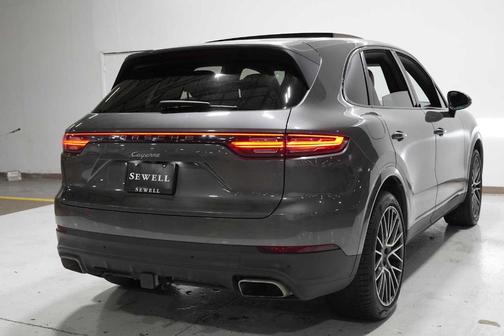 2020 Porsche Cayenne Base