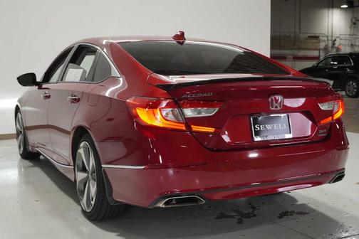 2019 Honda Accord Touring 2.0T