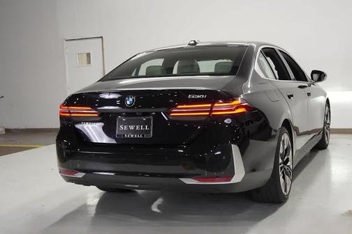 2025 BMW 530 i