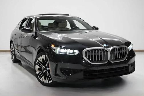 2025 BMW 530 i